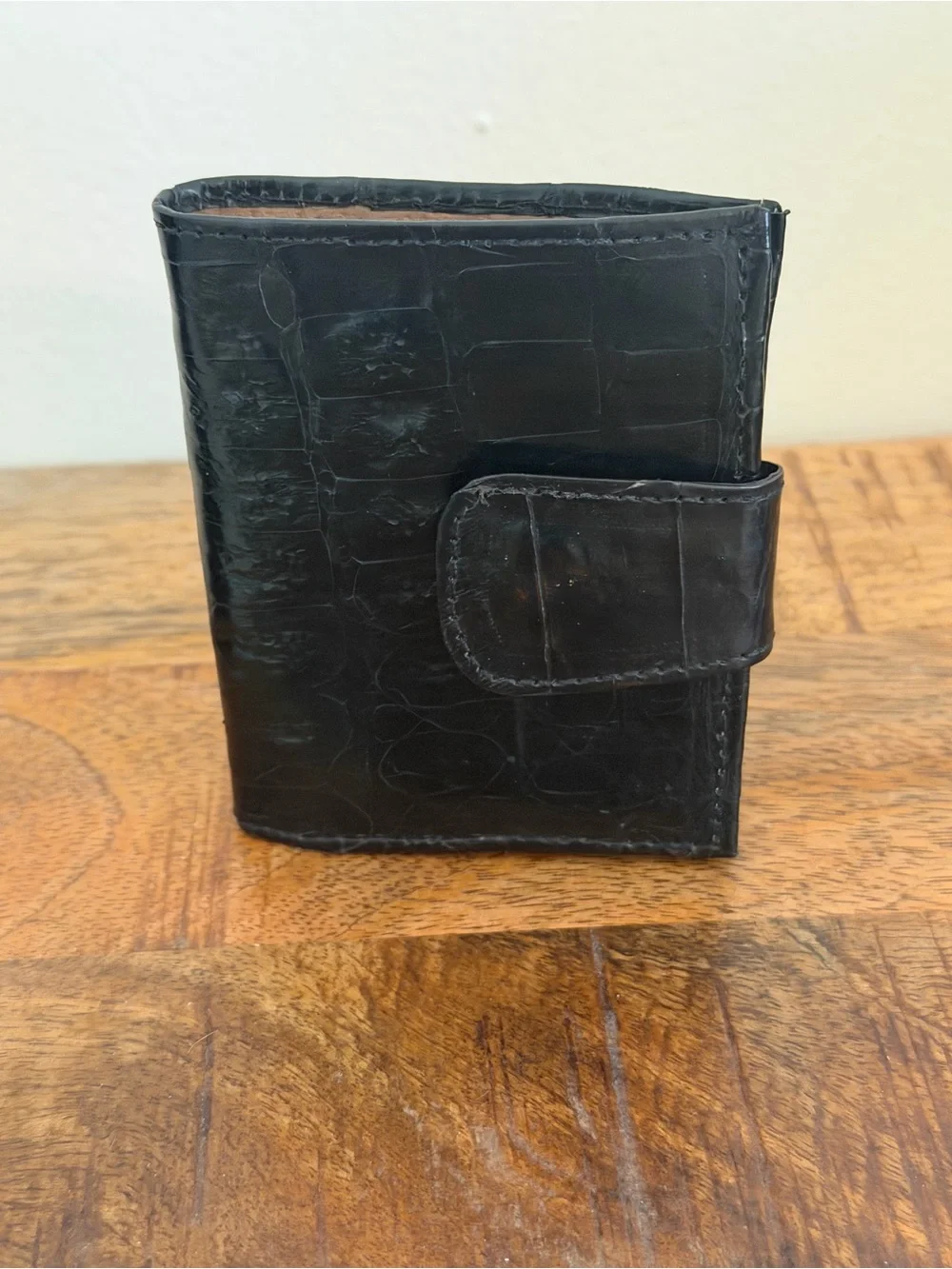 Genuine Alligator Skin Bifold Black  Leather Snap Wallet NWT